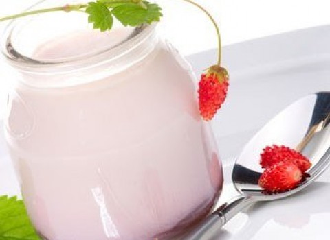 Сколько калорий в йогурте (в питьевом, в активиа, в домашнем)?